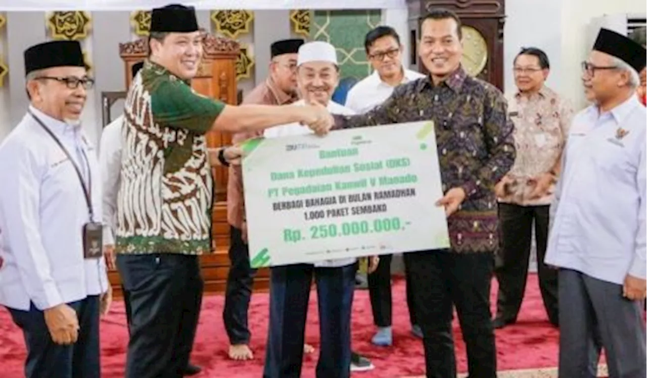 Berbagi Bahagia di Bulan Ramadan, PT Pegadaian Kanwil Manado Serahkan 1.000 Paket Sembako kepada Mustahik