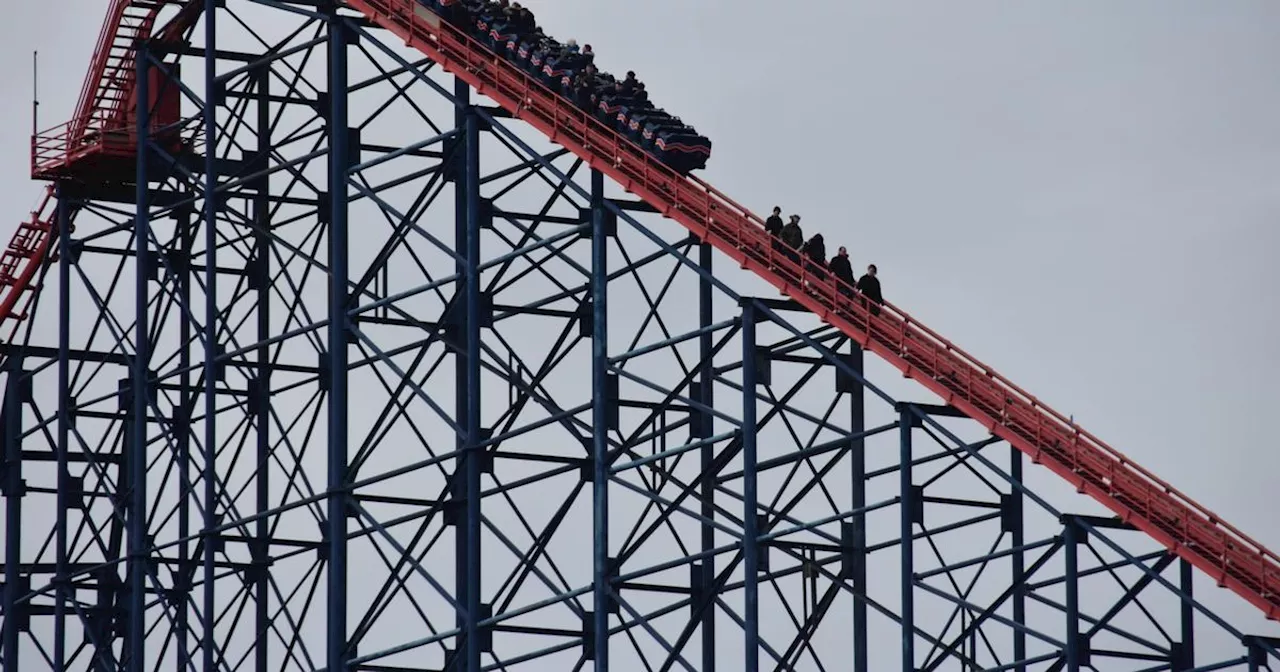 Blackpool Pleasure Beach Big One 'breaks down mid-ride' leaving riders stuck