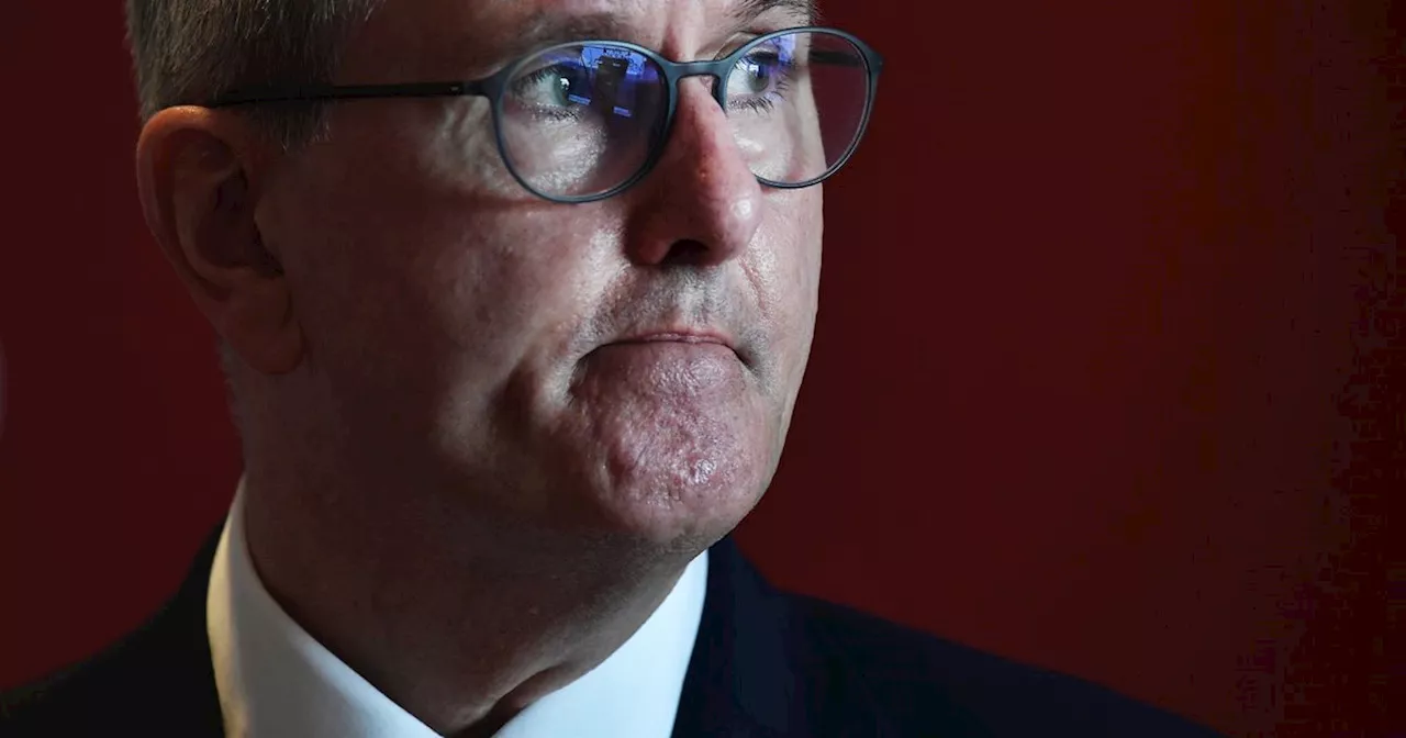 DUP leader Sir Jeffrey Donaldson steps down