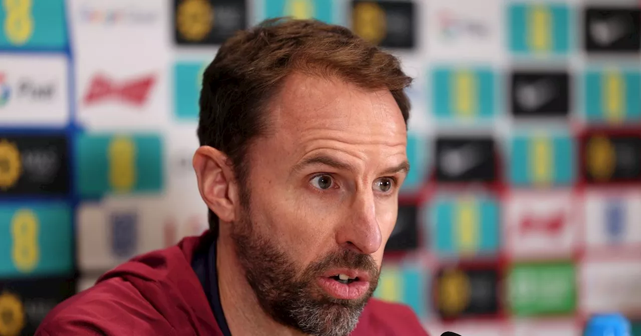 Gareth Southgate gets 'unbelievable' warning about taking Man United job