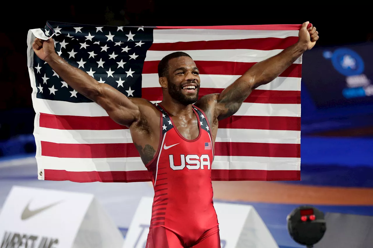 Wrestling legend Jordan Burroughs hosts youth wrestling clinic in Camden