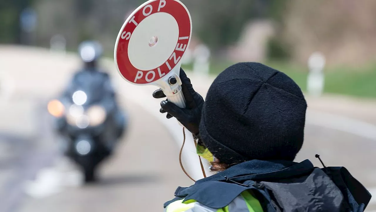 Bayern: Kontrollgruppe der Polizei startet in neue Motorradsaison