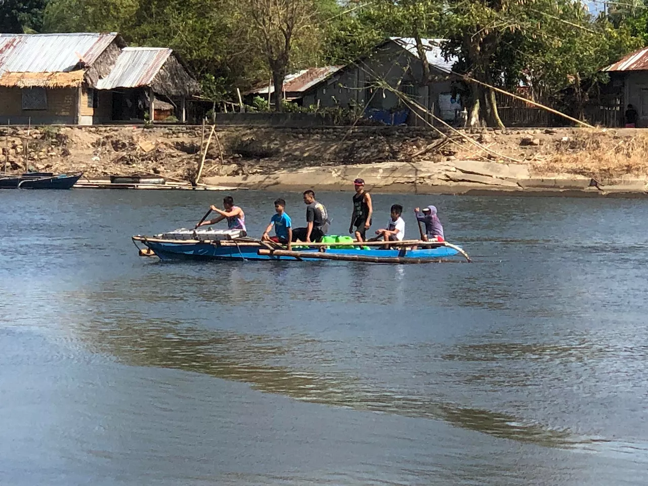 Negros Occidental townsfolk sound alarm over river stench, seek probe