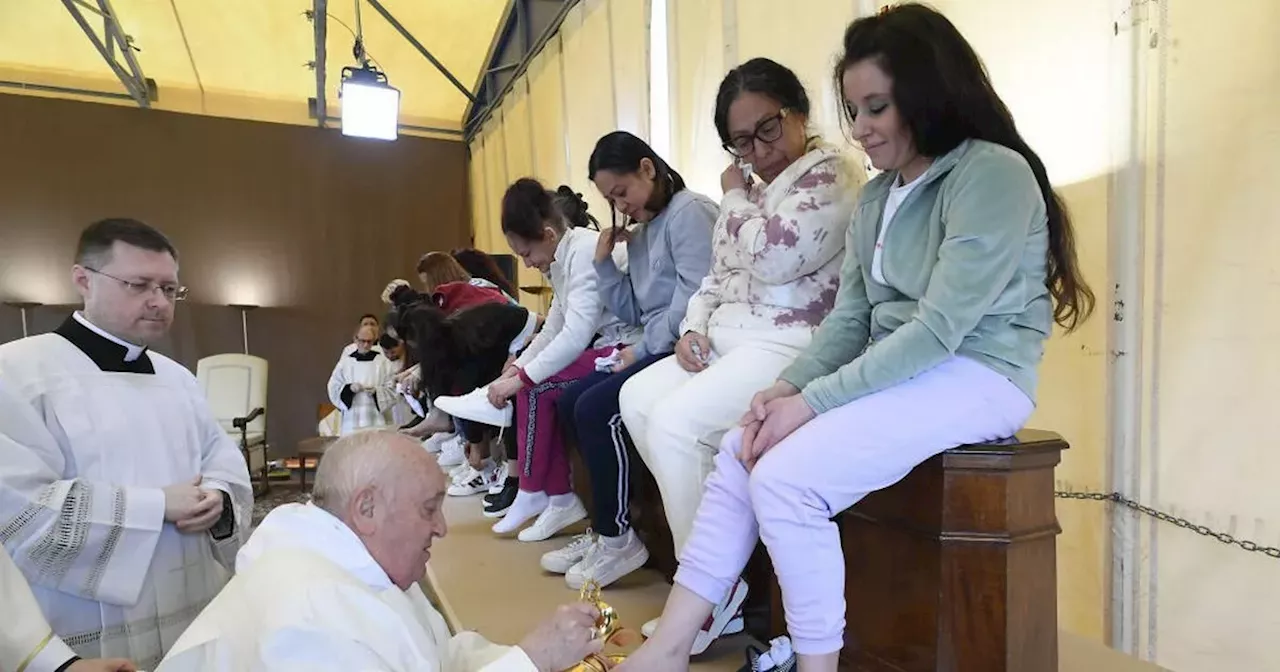 Pope Francis washes and kisses the feet of 12 female prisoners in Rome