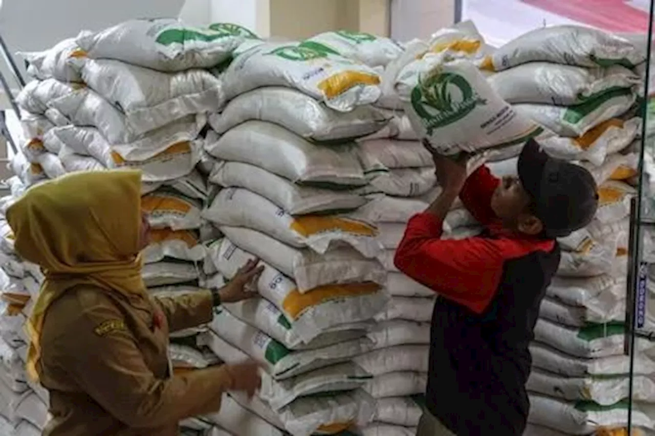 Indonesians grapple with surging rice prices ahead of Aidilfitri celebrations just 12 days away