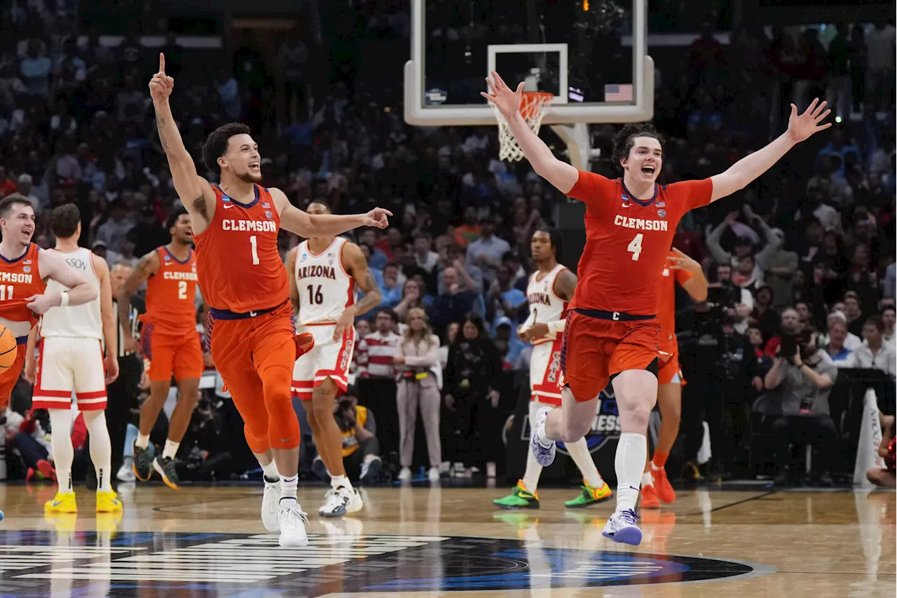 Clemson upsets Arizona to reach Elite Eight for first time since 1980