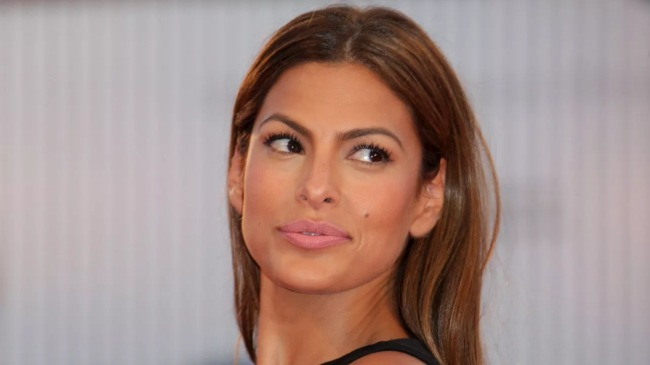 Eva Mendes révèle ce que c'est de vivre avec Ryan Gosling au quotidien