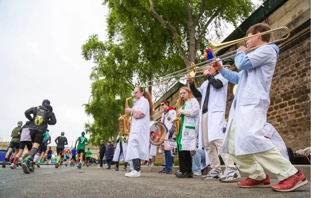 Marathon de Paris 2024 : Court-on vraiment mieux quand on écoute de la musique ?