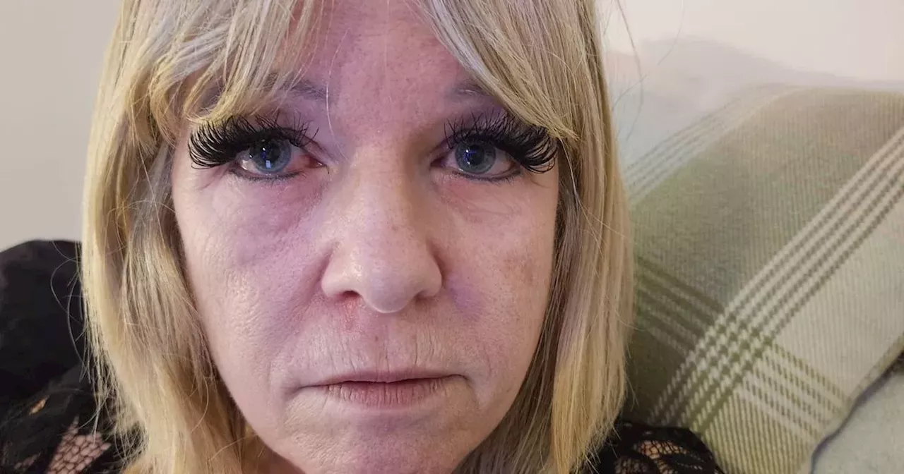 Mum 'scolded for using loo' after five-hour lash appointment hell