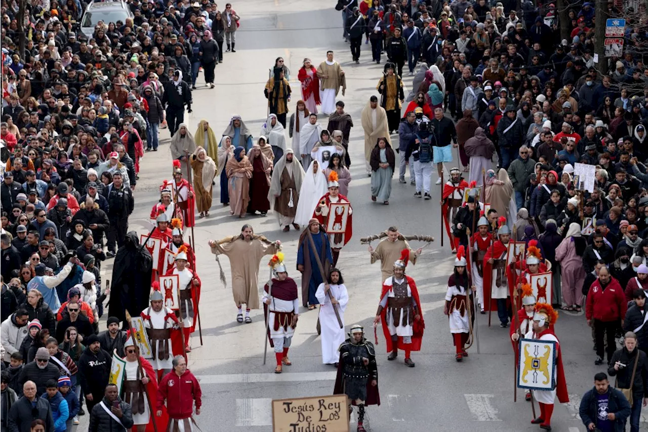 Photos: Via Crucis procession on Good Friday