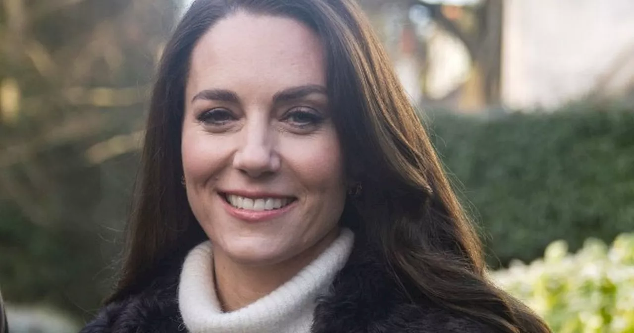 Kate Middleton in never seen before snap as 80s star sends love amid cancer news