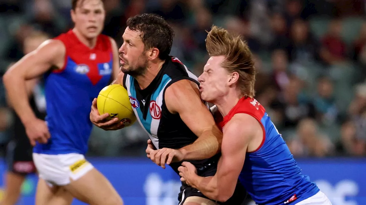 LIVE: Power aims to continue undefeated start against hot Dees