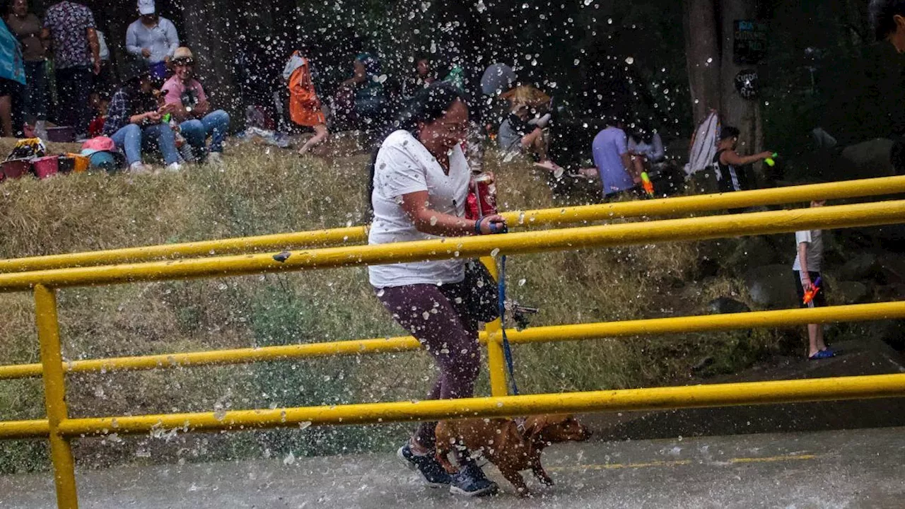 ¿De cuánto es la multa por desperdiciar agua en Sábado de Gloria?