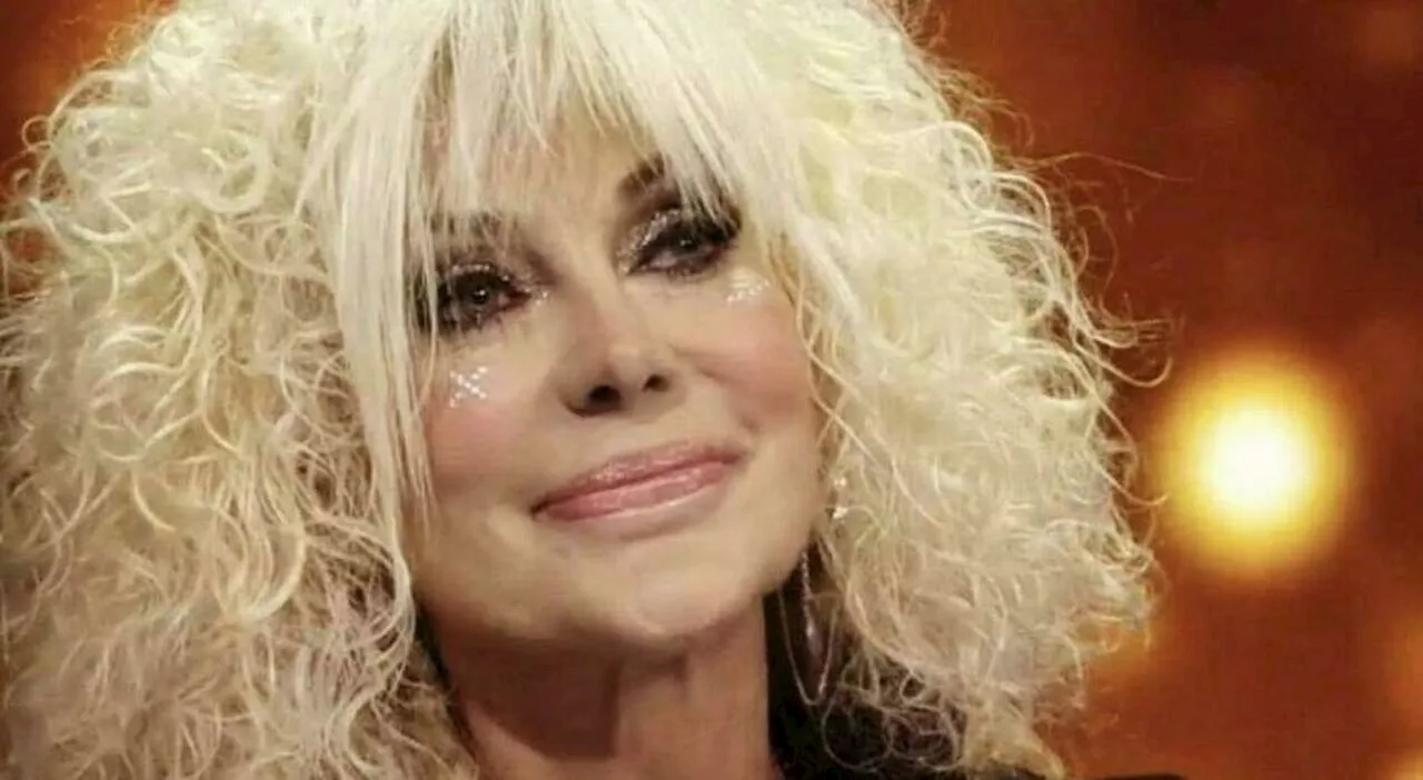 Donatella Rettore a Verissimo: «Mamma non ha mai visto un mio concerto, è morta durante Sanremo»