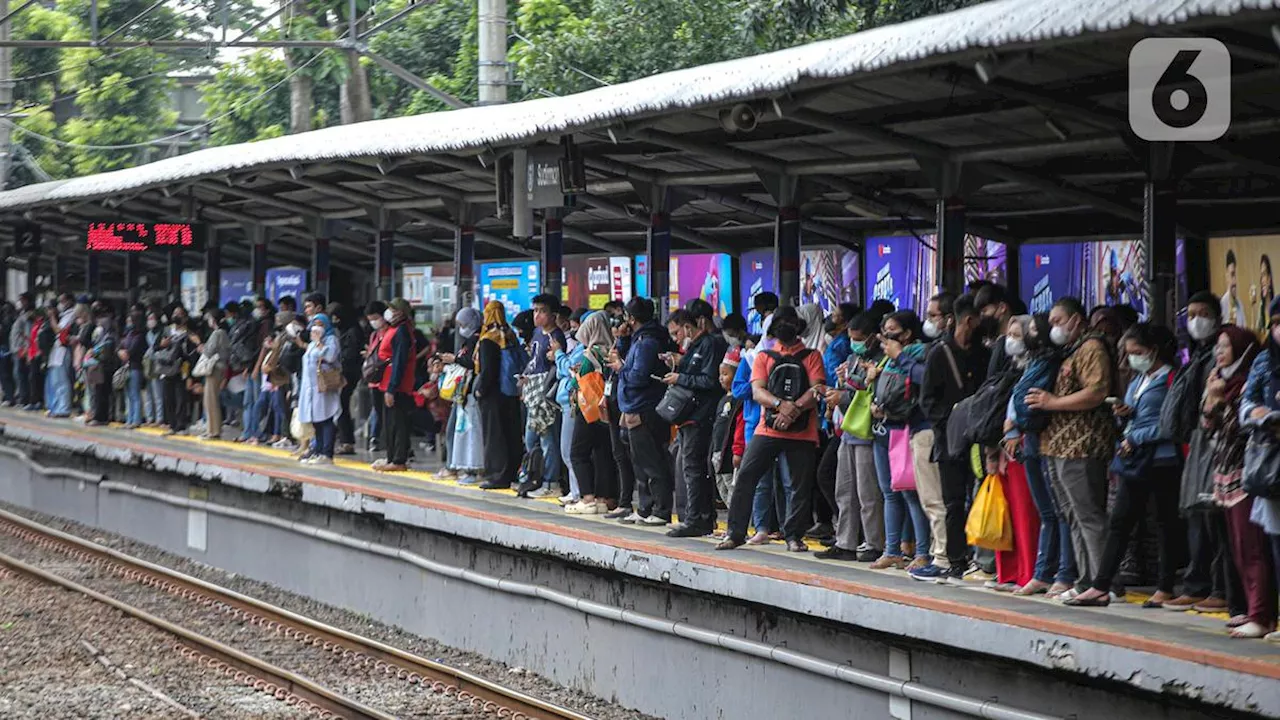 1 Juta Orang Naik KRL saat Libur Jumat Agung, Rekor Tertinggi pada Ramadan 2024