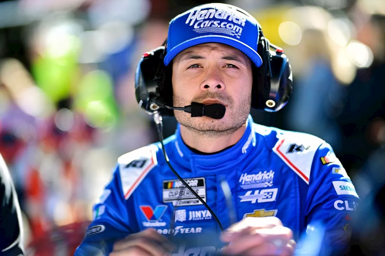 Kyle Larson leads Saturday's Cup practice at Richmond