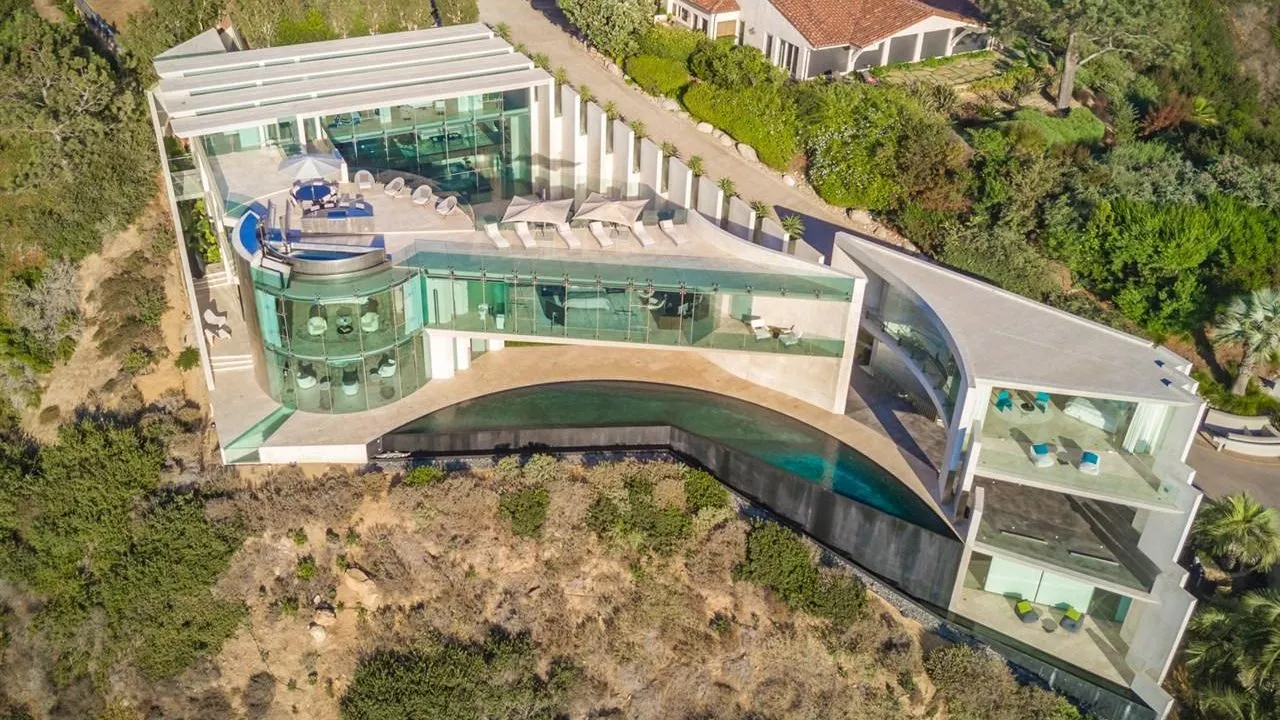 Alicia Keys, Swizz Beatz Show off Swanky La Jolla Razor House in Architectural Digest Interview