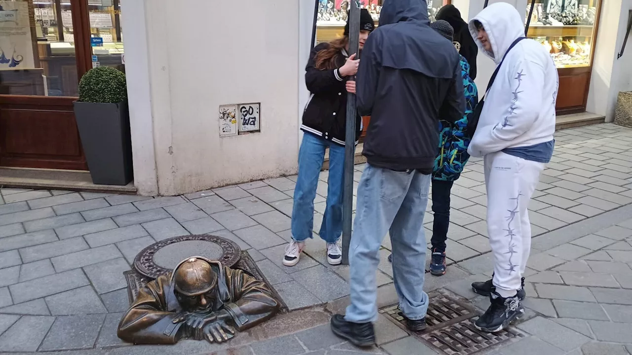 Junge Fischamender erkundeten Großstadt hinter der Staatsgrenze