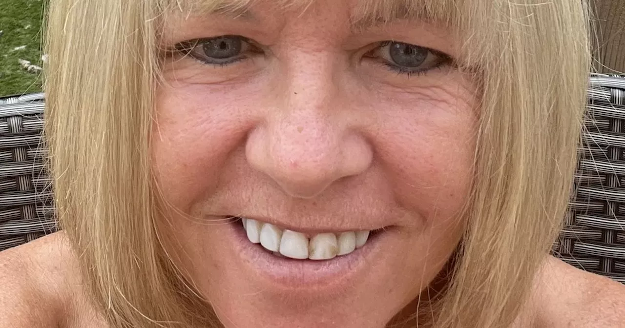 Mum 'told off for using loo' during five-hour lash appointment