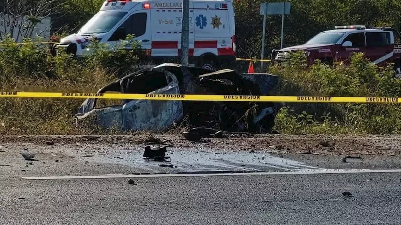 Joven rescata a dos mujeres de un accidente en la carretera Mérida-Progreso