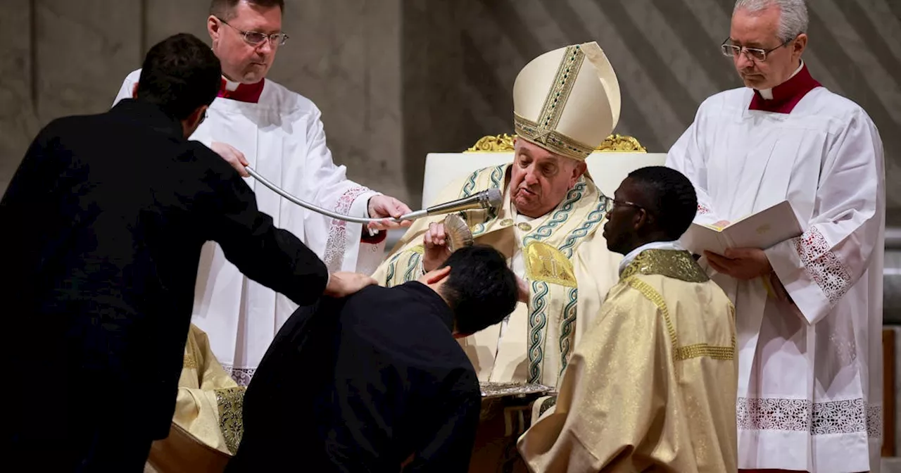 Pope soldiers through Easter Vigil after missing procession