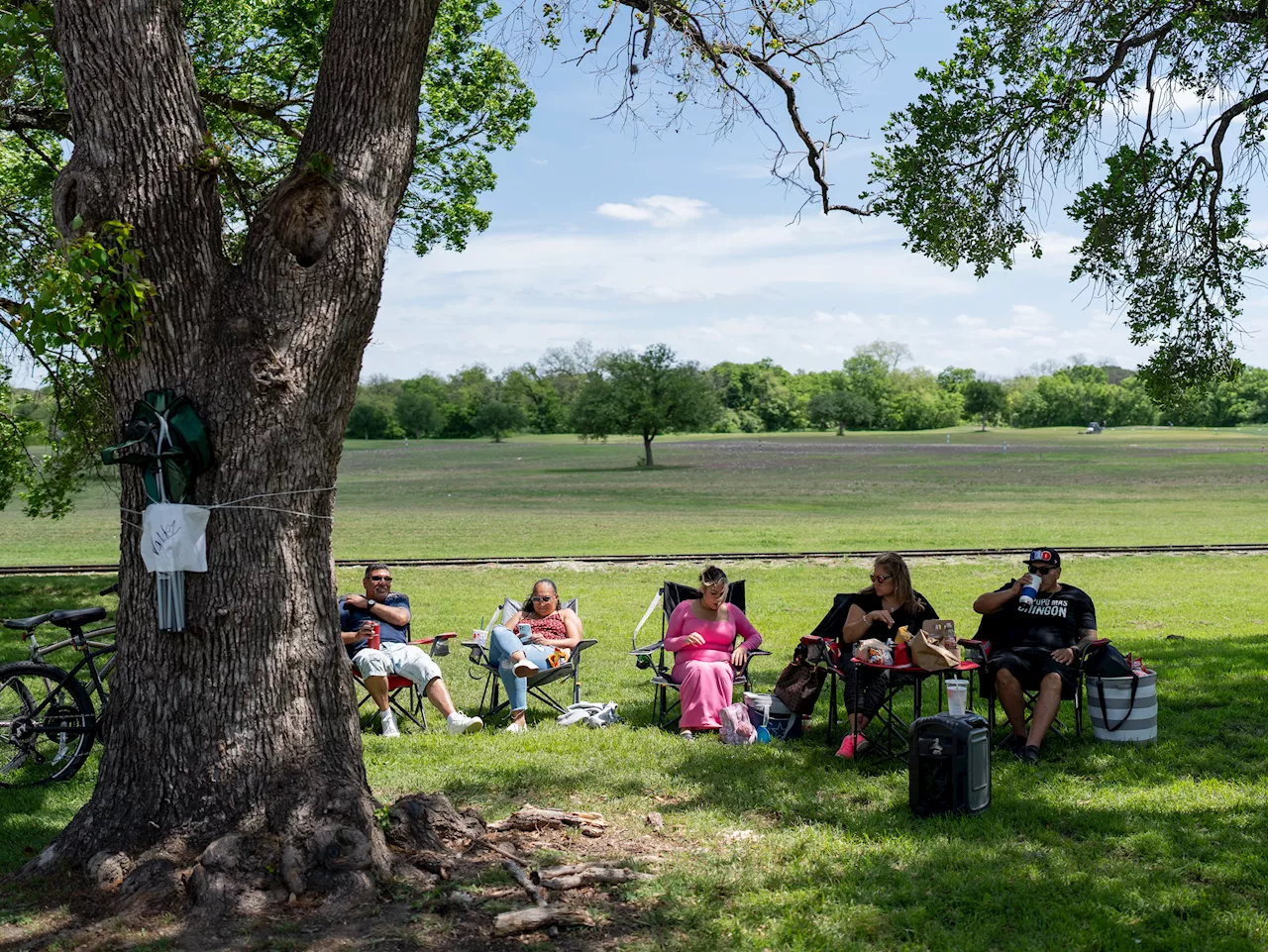 Good Friday kicks off a grand San Antonio Easter tradition: Camping in the park