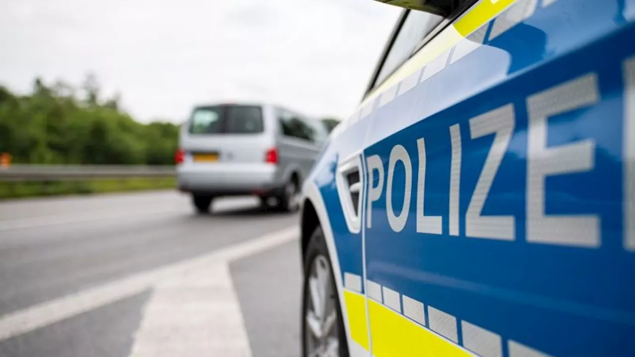 Unfall: 17-Jähriger flüchtet mit Mofa vor Polizei: Unter Drogen