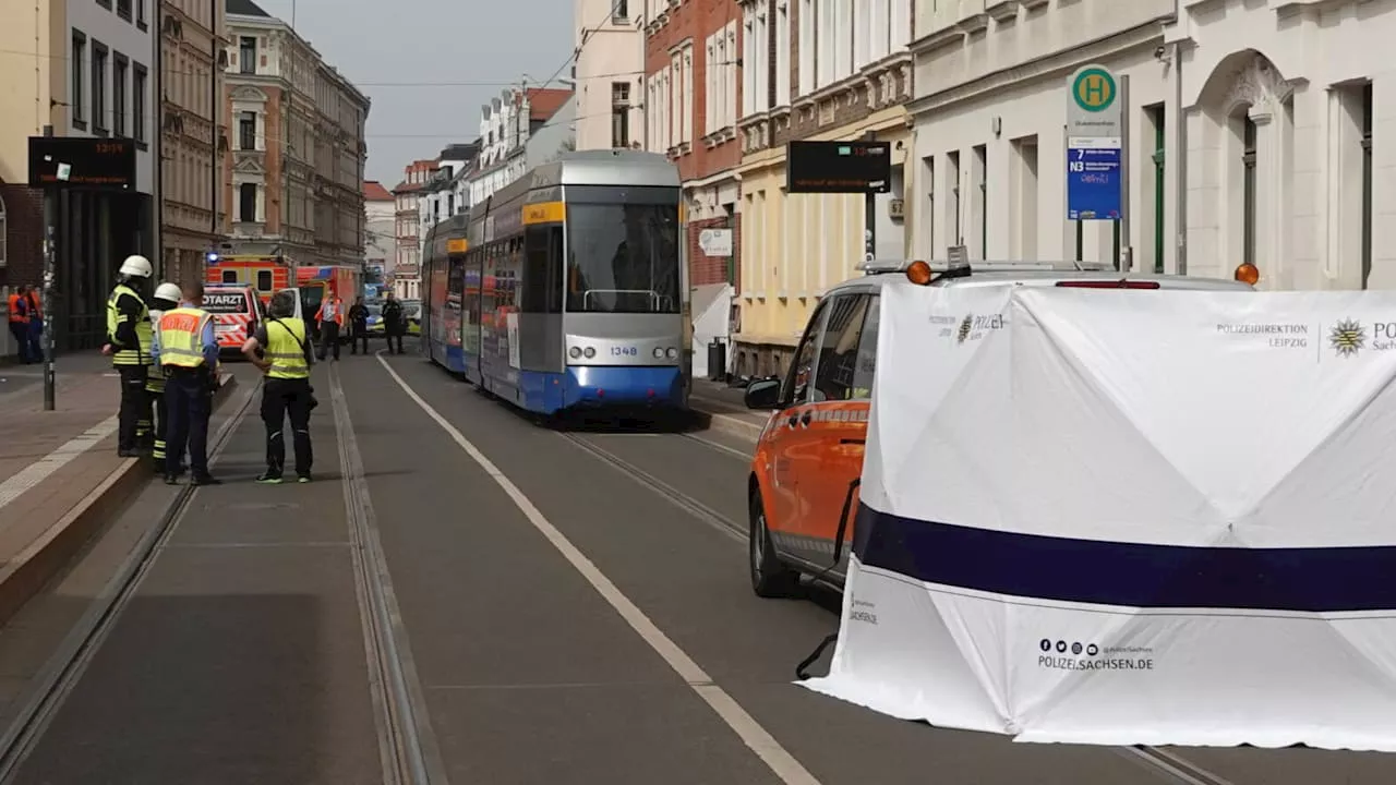 Unfall in Leipzig: Straßenbahn erfasst Jungen (3)