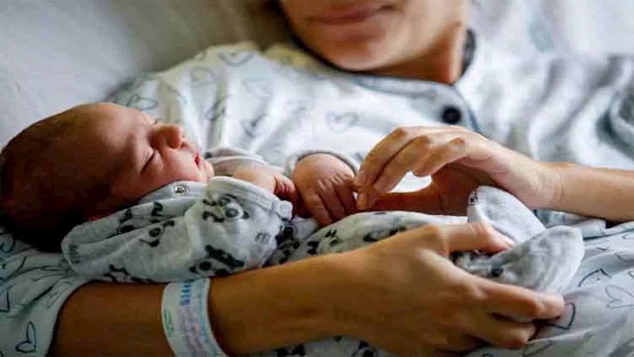 Italy birth rate falls for 15th year running to a record low