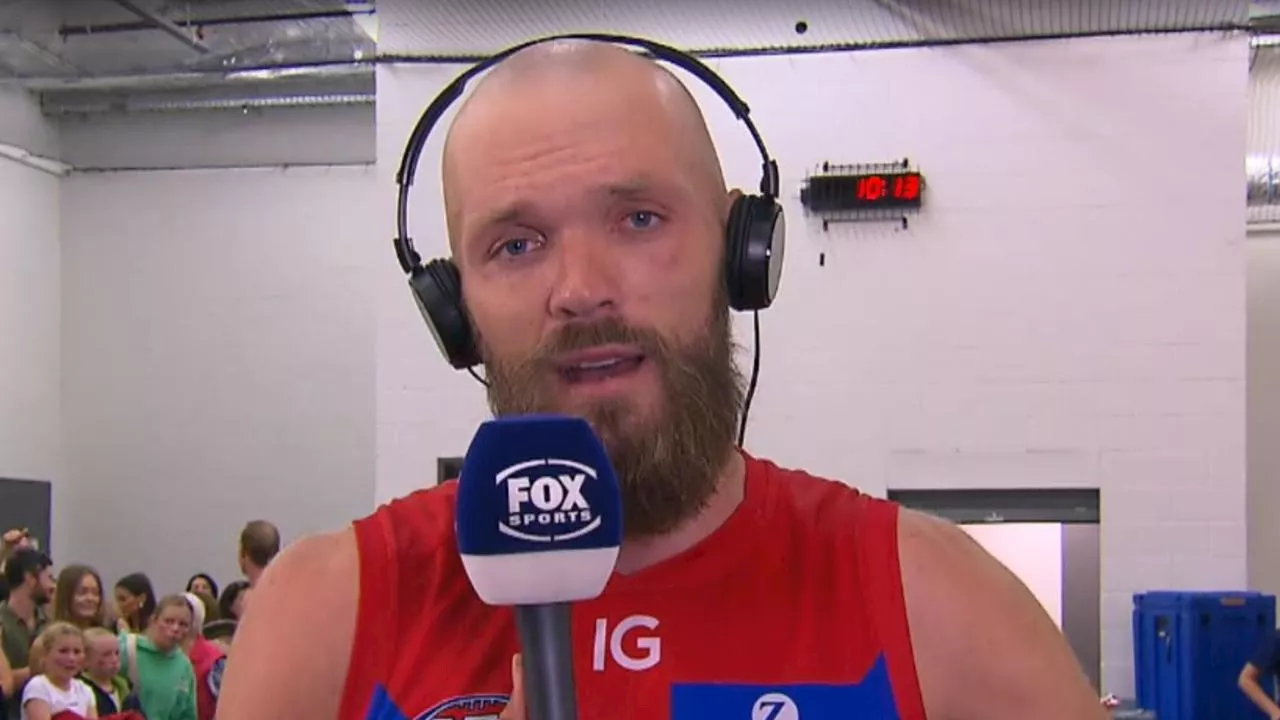 ‘Punch him in the face!’ Star’s hilarious dig at coach as Dees reflect on stormy week