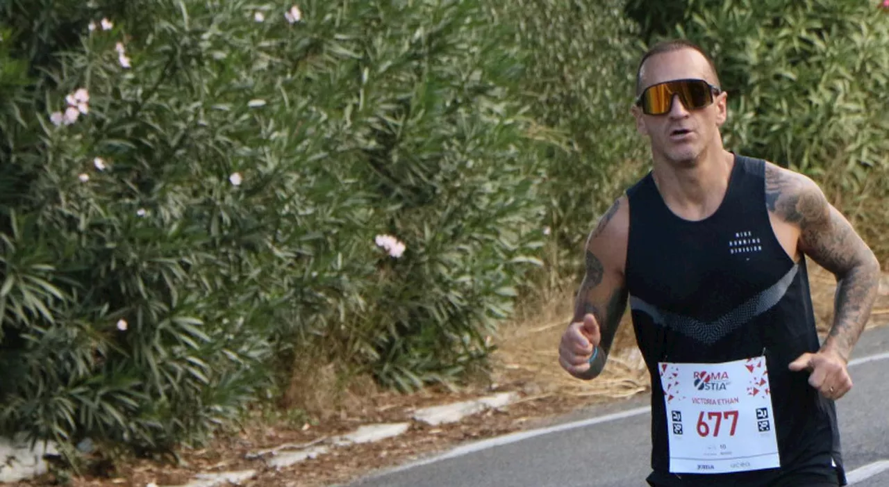 Fabrizio Iacorossi travolto in bici da un'auto a Ostia: è il personal trainer di Giorgia Meloni e Francesco To