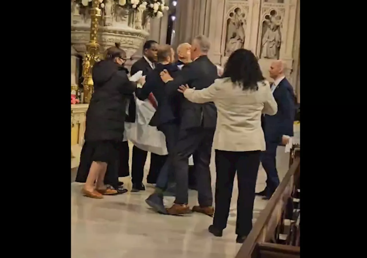 Protesters Disrupt Easter Services At St. Patrick’s Cathedral: “Free, Free Palestine”