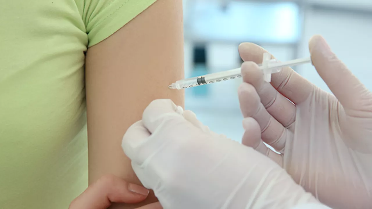 Vaccinazione anti Covid: perché serve un mese per essere efficace?