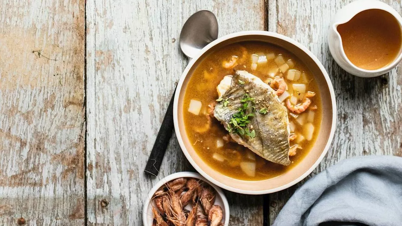 Saint-pierre poché, bouillon de crevettes grises