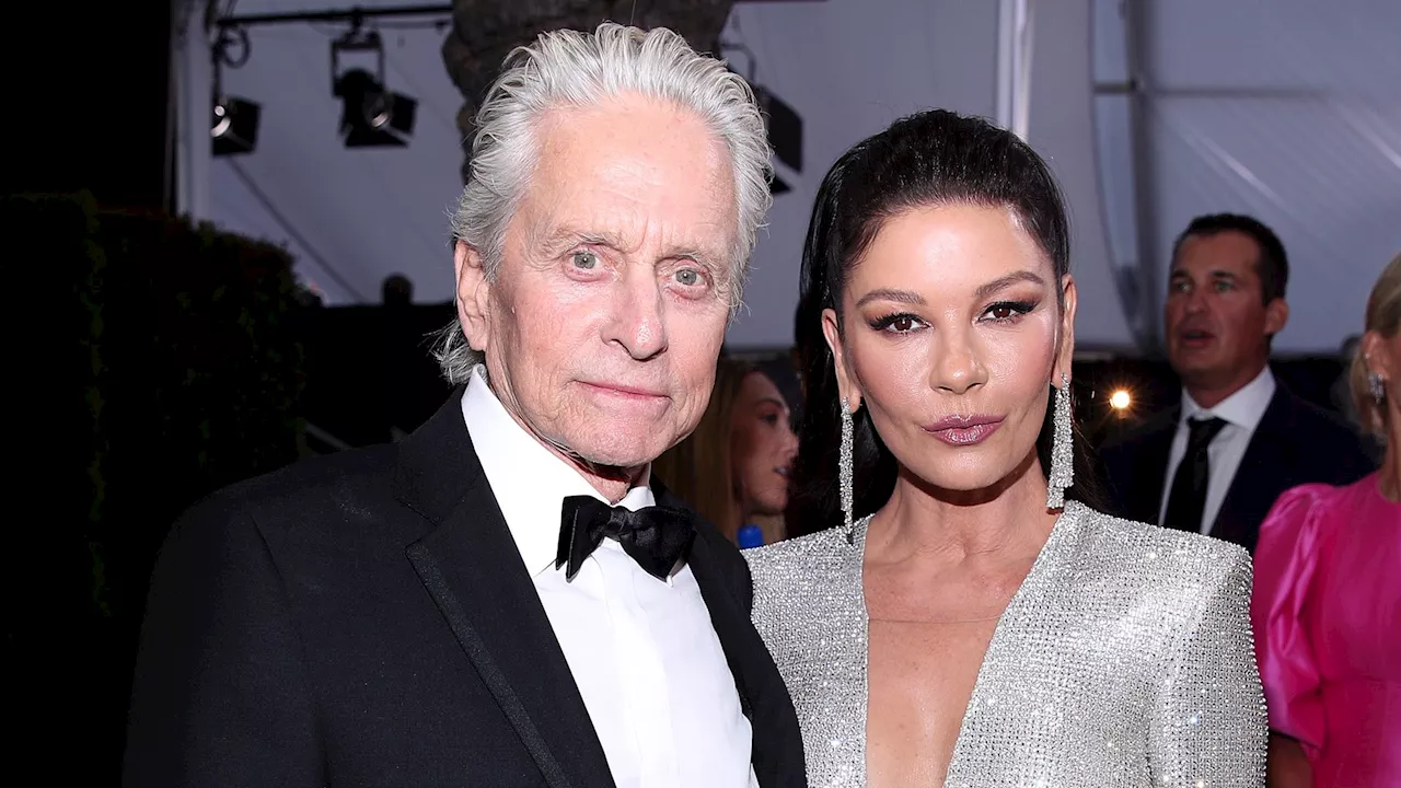 Michael Douglas (79) und Catherine (54) turteln beim Golfen