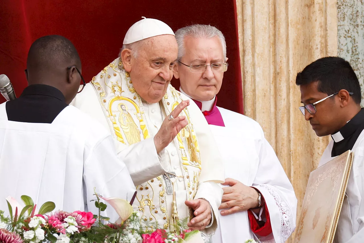 Pope Francis, in Easter address, calls for Gaza ceasefire