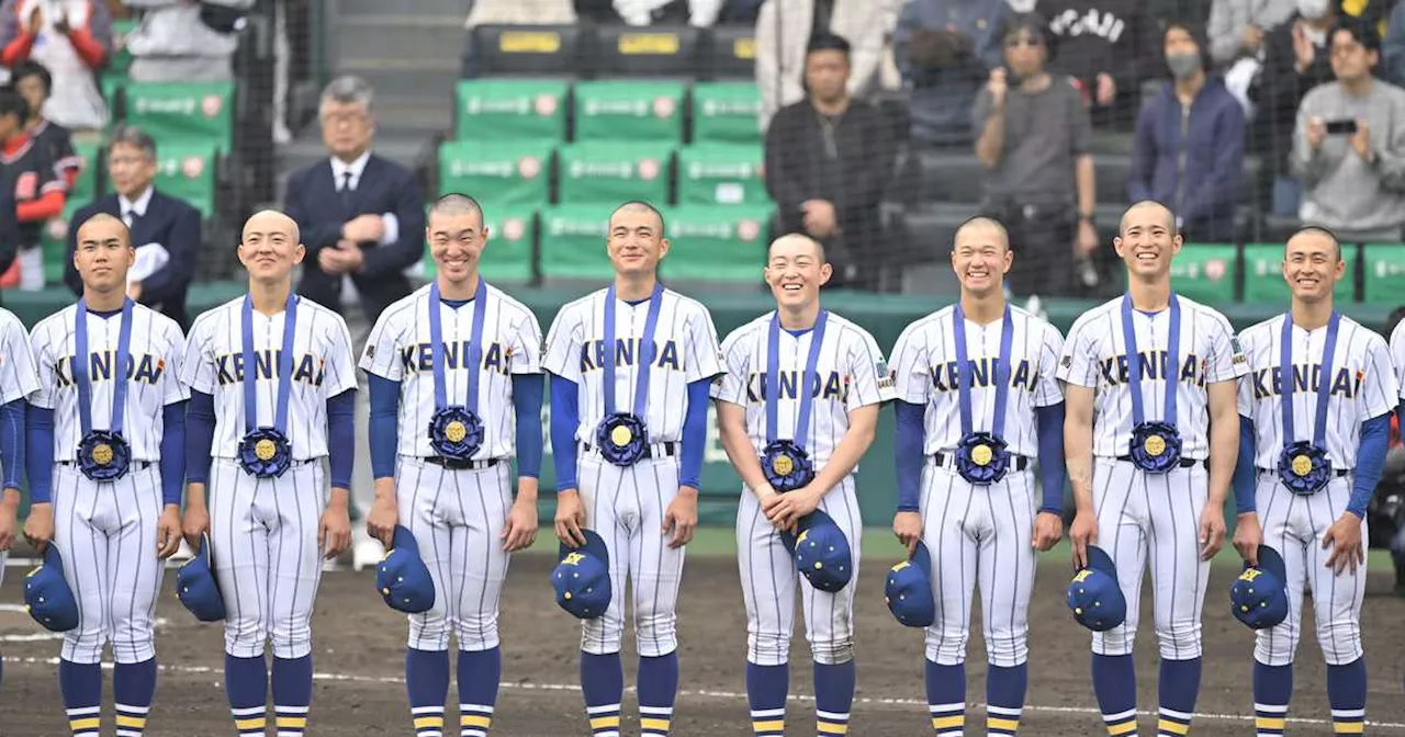 エリート軍団「根性」の五厘刈りで団結 健大高崎、初優勝