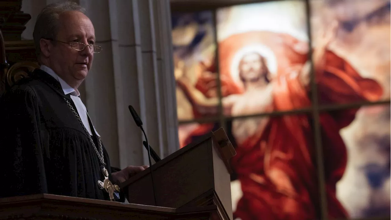 „Gott ist da, wenn es dunkel ist“: Christen in Berlin und Brandenburg feiern Ostern