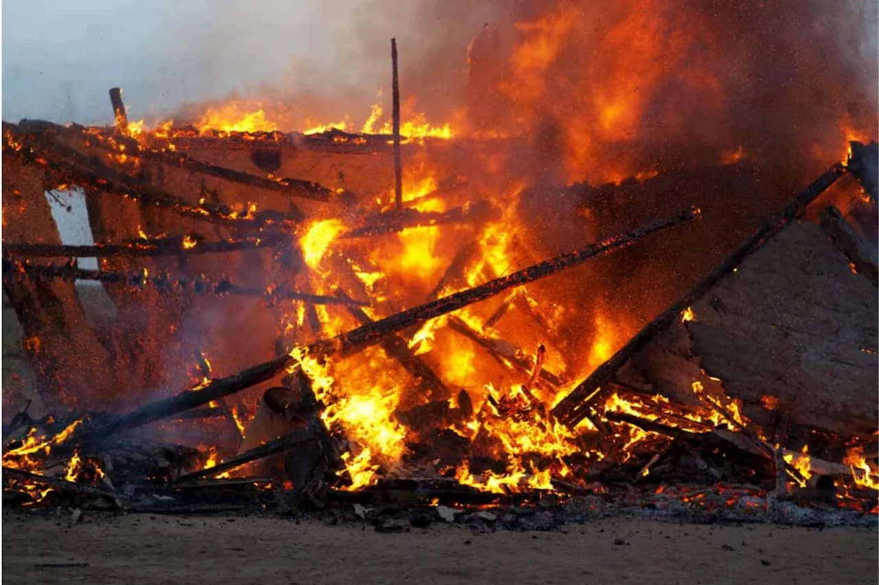 WATCH: Fire ravages shacks in Joburg and Cape Town leaving hundreds homeless