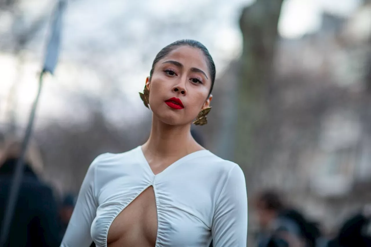 Exit le bandeau, voici l’accessoire qui va upgrader toutes vos coiffures au printemps