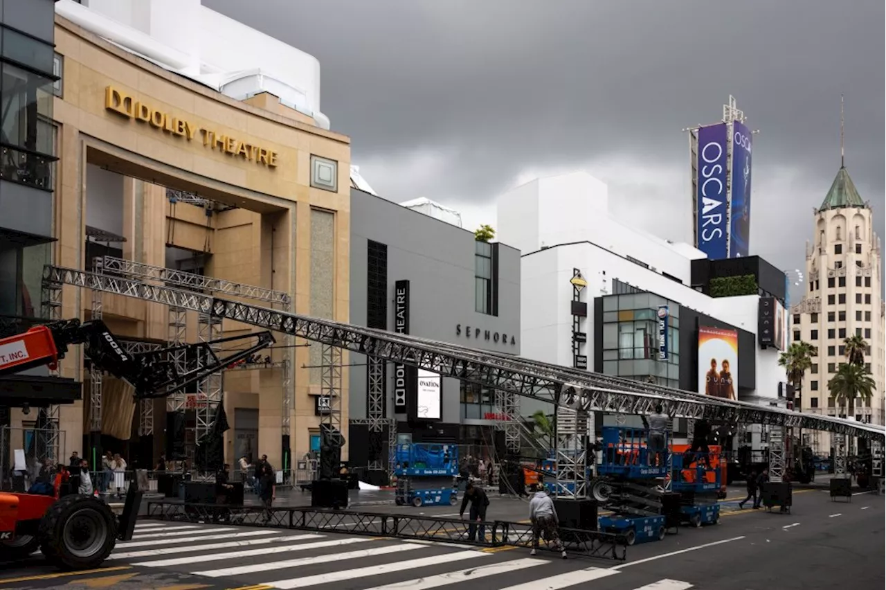 Oscar Season: Hollywood Boulevard shuts down to prepare for Academy Awards