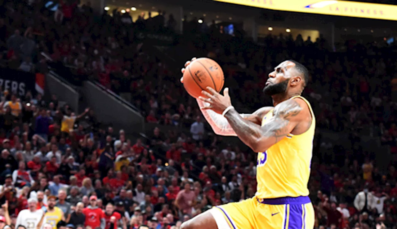 LeBron James becomes first NBA player to score 40,000 career points