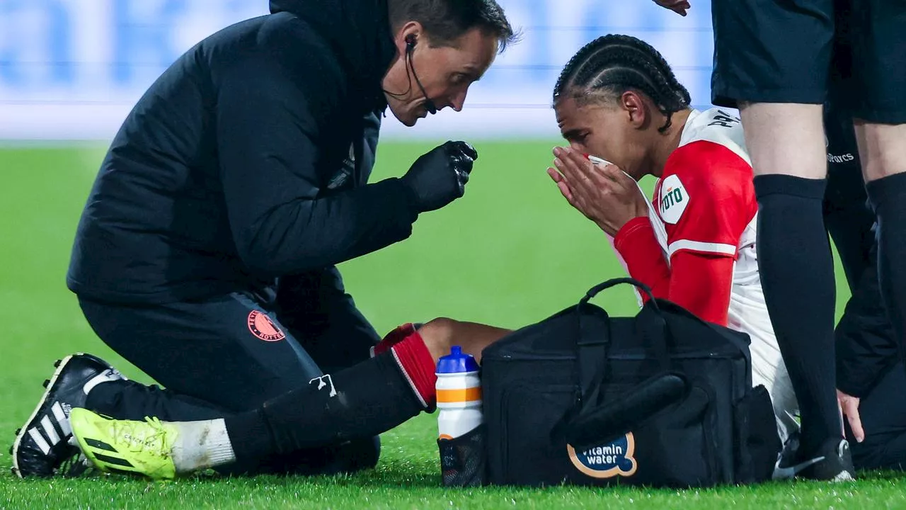 Knieblessure houdt Feyenoorder Stengs 'slechts' enkele weken aan de kant