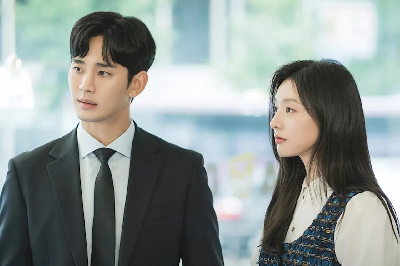 “Queen Of Tears” Teases Intriguing In-Law Dynamics Between Kim Soo Hyun’s And Kim Ji Won’s Families