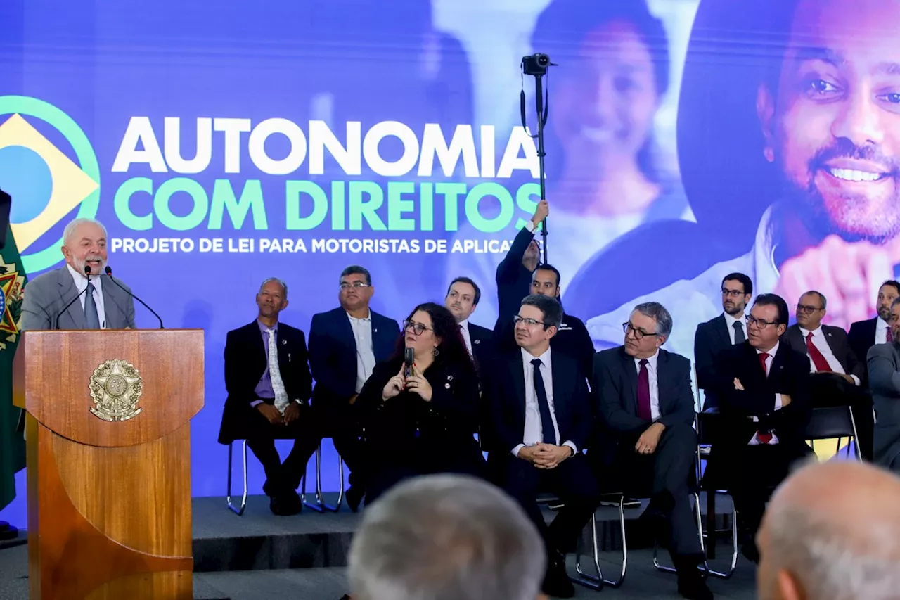 Lula encaminha projeto que cria pacote de direitos para motoristas de aplicativos