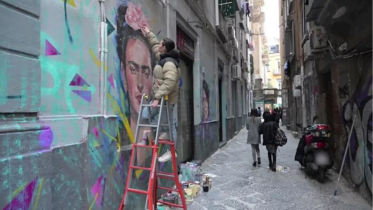 8 marzo, in un vicolo di Napoli il murales tributo alle donne coraggio