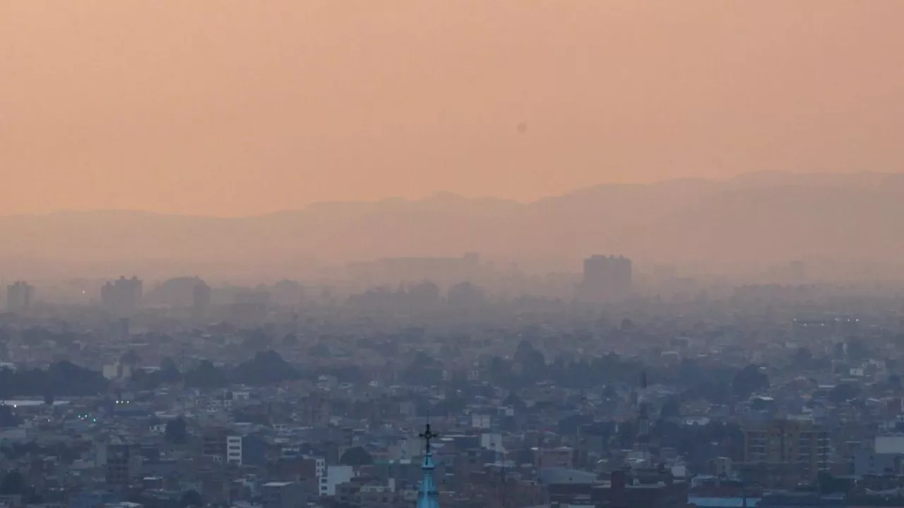 Incendio forestal en Bogotá afecta la calidad del aire en varias localidades