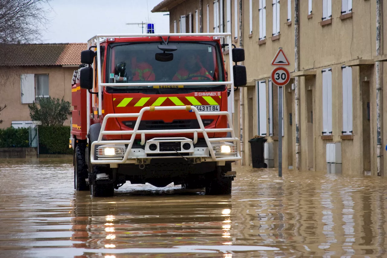 Crues et pluie-inondation : 4 départements placés en vigilance orange, des dizaines en jaune