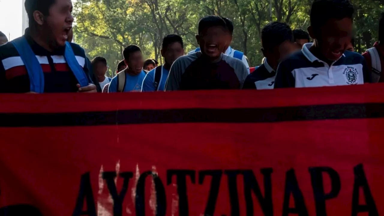 Ayotzinapa: policías disparan contra estudiantes en Guerrero; mueren 2