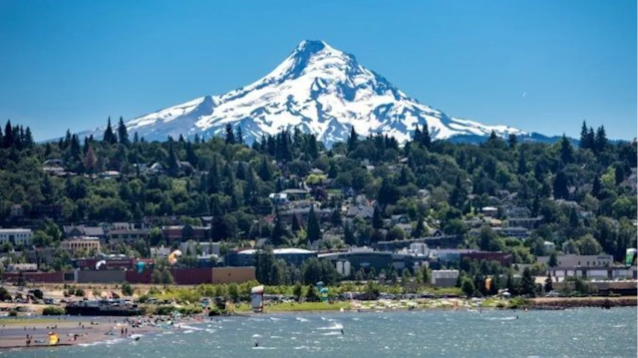 What to Do in Hood River, Oregon’s Outdoor Hub